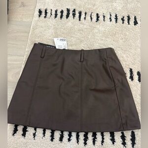 H&M brown vegan mini skirt size 2 NWT perfect condition